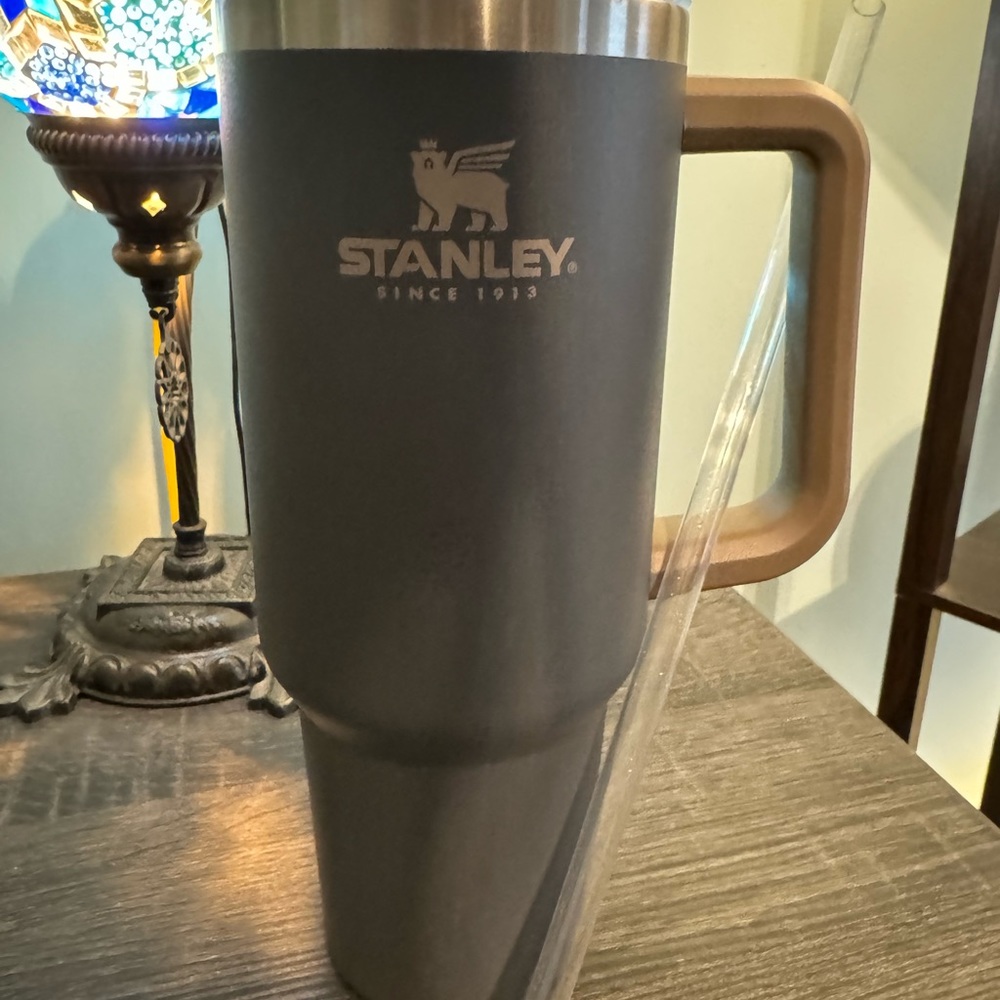 Stanley Coal 40oz